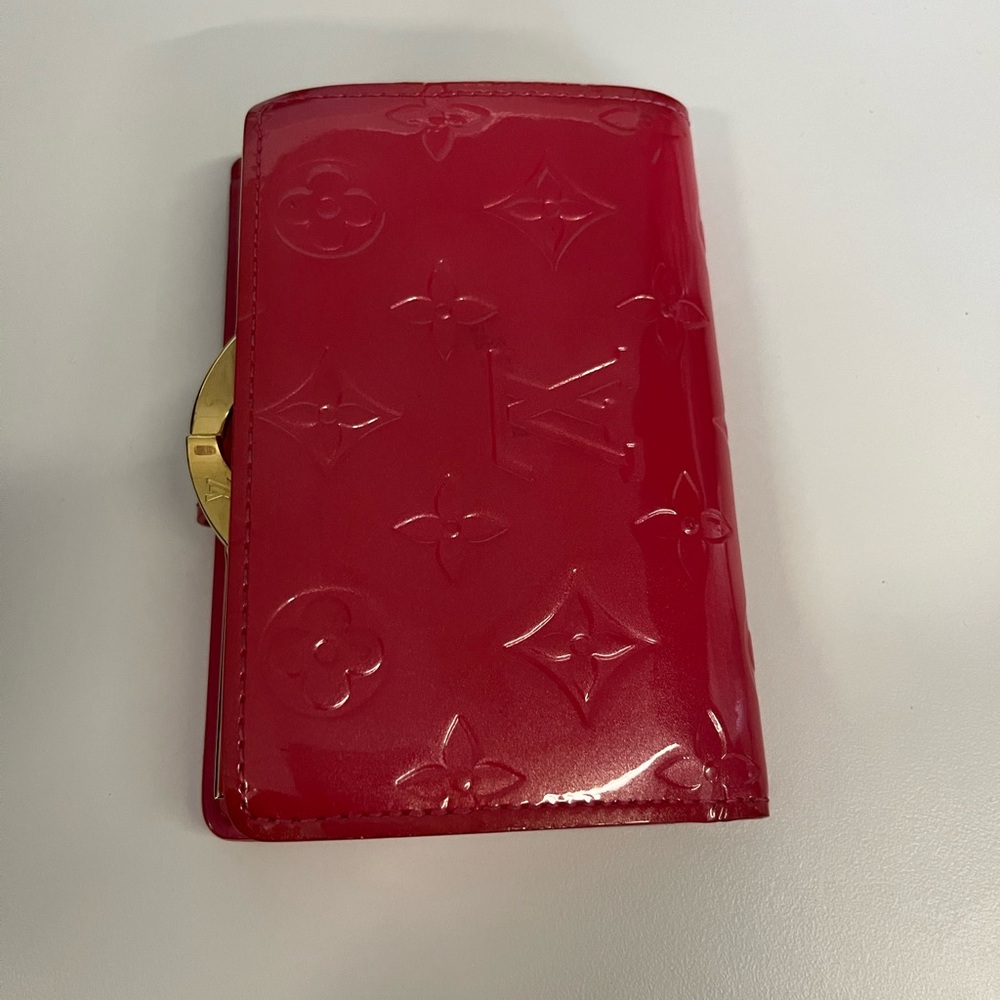 AUTHENTIC Louis Vuitton Pink Vernis Leather Kisslock Wallet - Picture 2 of 7